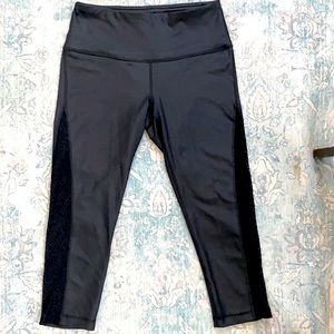 Capris Pilates pants BRAND NEW